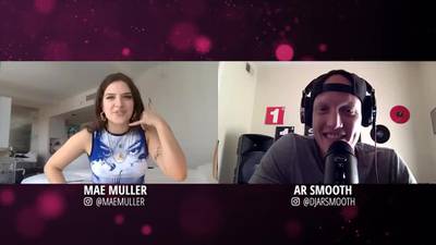 AR Smooth talks with Mae Muller