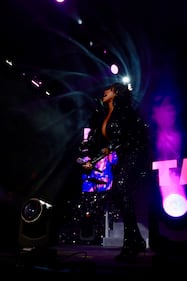 WTBV 101.5 The Vibe Fantasia Anthony Hamilton Benchmark International Arena