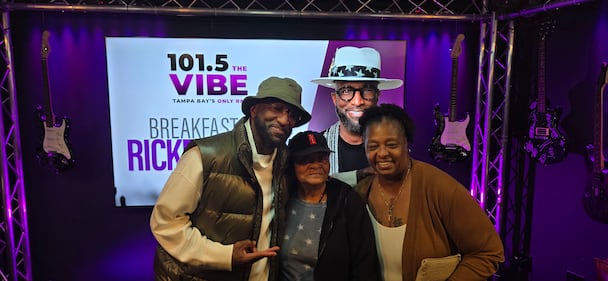 WTBV 101.5 The Vibe Rickey Smiley Breakfast meet-n-greet