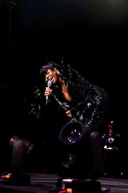 WTBV 101.5 The Vibe Fantasia Anthony Hamilton Benchmark International Arena
