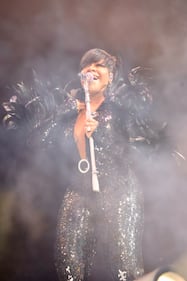 WTBV 101.5 The Vibe Fantasia Anthony Hamilton Benchmark International Arena