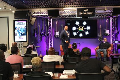 WTBV 101.5 The Vibe How To Build Wealth Forum & Dinner Wealth Summit